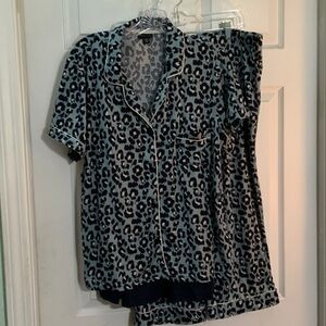 Tahari Navy and Gray Leopard Print Women's pj set